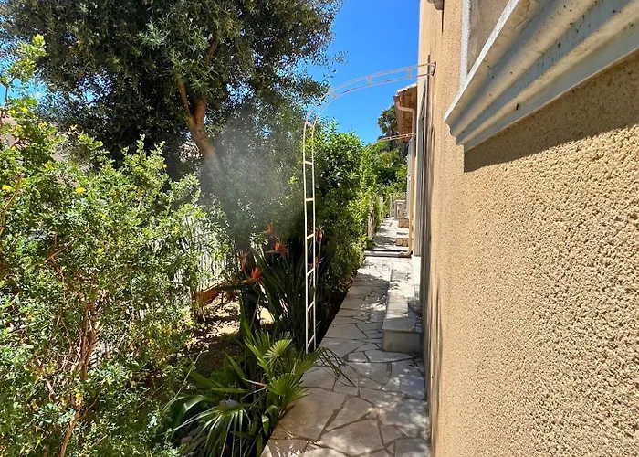 Les Terrasses De Giens Villa *